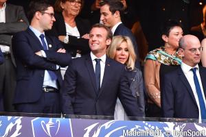 Emmanuel Macron veut revoir du monde en tribunes pour la reprise du foot en France.