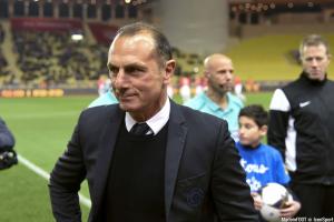 Michel Der Zakarian et le MHSC recevront Nîmes le 29 septembre.