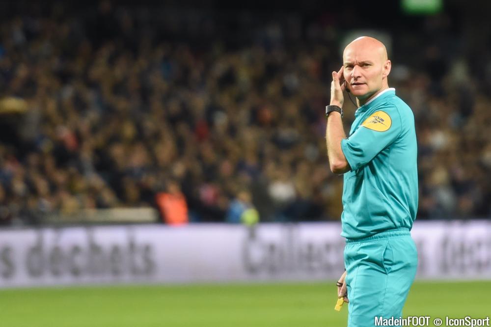 Monsieur Chapron sera l'arbitre du match entre le PSG et le MHSC.