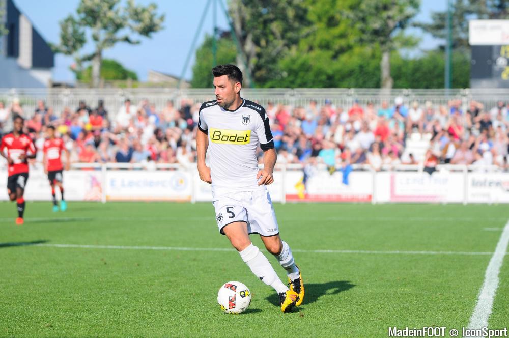 Thomas Mangani va prolonger l'aventure avec le SCO d'Angers.