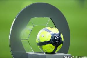 Quentin Beunardeau (CD Aves/Liga NOS) a des touches en Ligue 1.