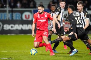 Gaëtan Laborde a présenté ses excuses après avoir participé à un match de foot illégal.