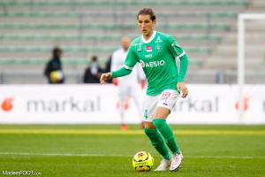 Panagiotis Retsos, le nouveau défenseur polyvalent de l'AS Saint-Etienne, est forfait pour la réception du Montpellier HSC.