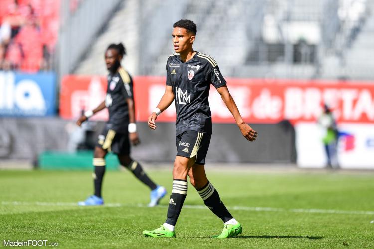 Mercato - Le MHSC sur la piste d'un milieu de l'AC Ajaccio